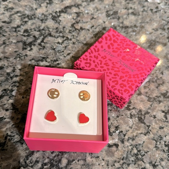 Betsy Johnson earning set NIB - Picture 1 of 4